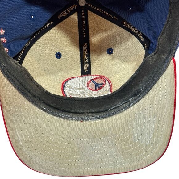 Mitchell & Ness Vintage Hockey Winnipeg Jets Wool Snapback Hat Blue/Red - Picture 6 of 15